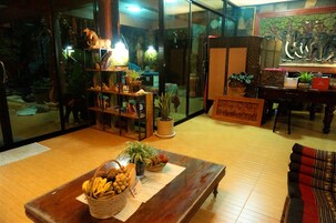 Mostrador de check-in y check-out