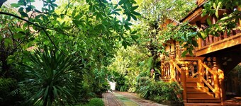 Ruenthai Boutique