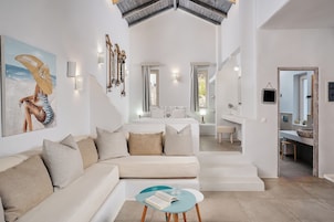 Open Plan Bungalow with Sea View | Egyptian cotton sheets, premium bedding, down comforters
