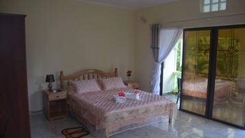 Chalet, 1 habitación | 1 habitación, muebles diferentes y tabla de planchar con plancha