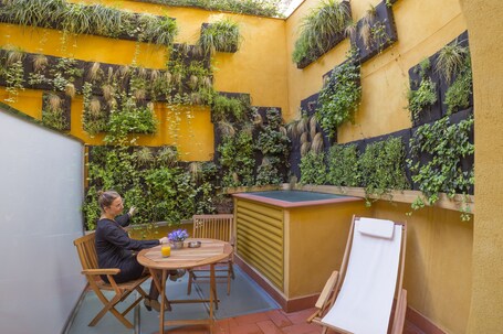 Boutique Hostemplo Sagrada Familia – Affordable hotel in Barcelona