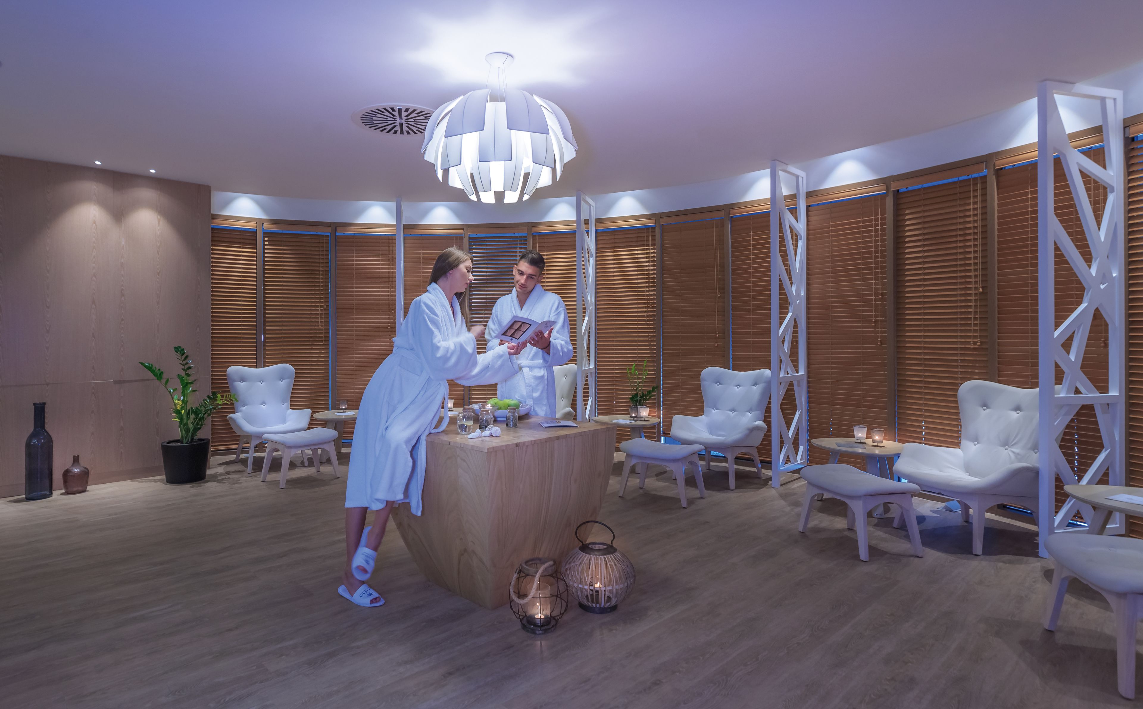 couples treatment room(s), sauna, hot tub, steam room