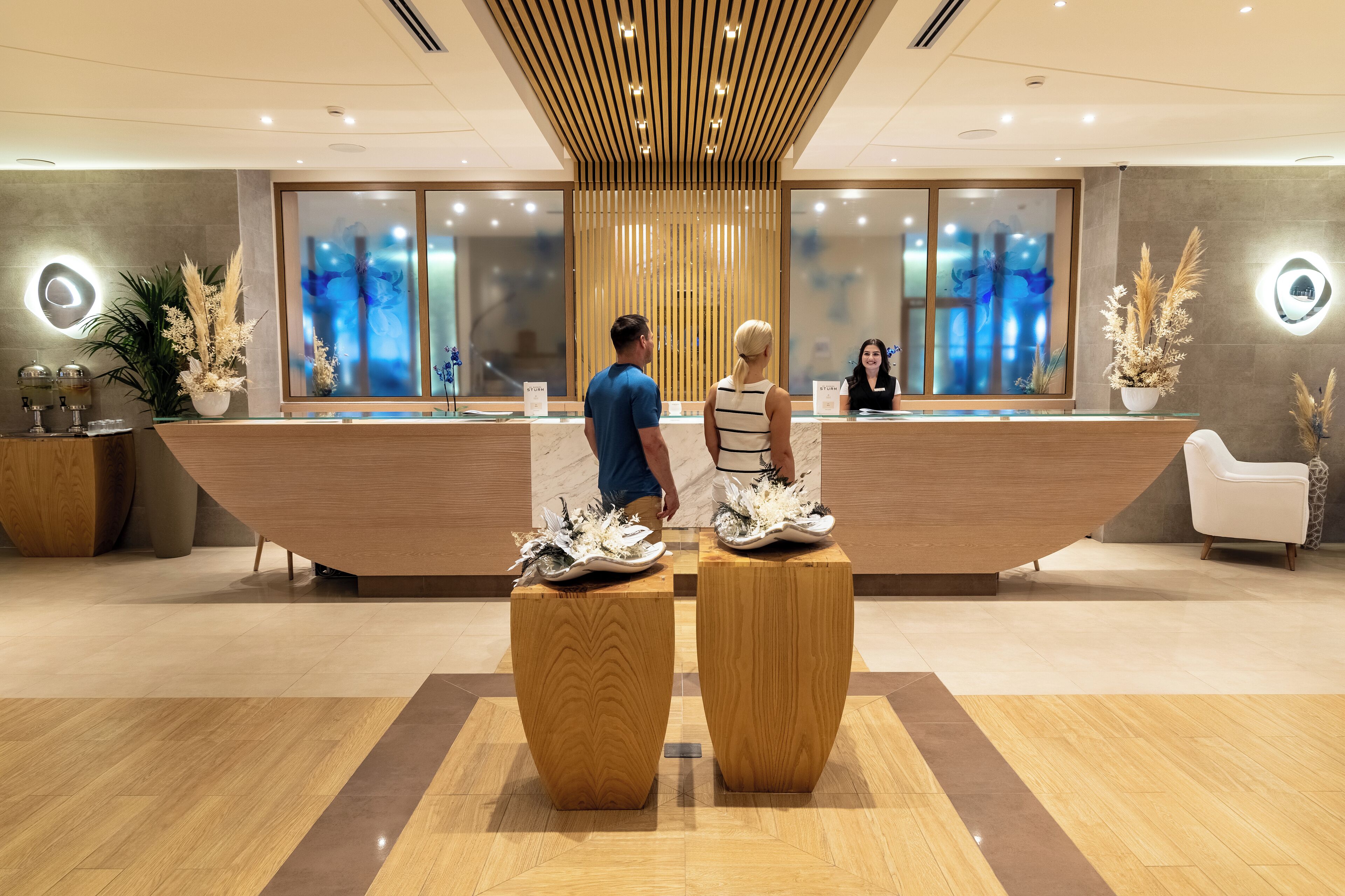 couples treatment room(s), sauna, hot tub, steam room