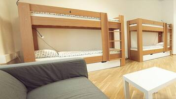 In-room safe, free WiFi, bed sheets