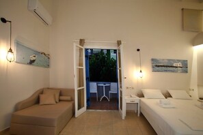 Living area - Studios Vasilis (Chania)