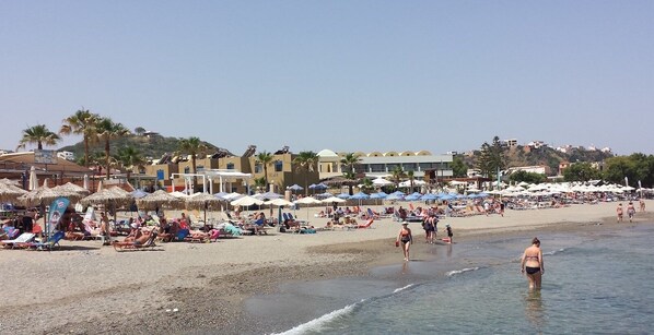 Beach nearby - Studios Vasilis (Chania)