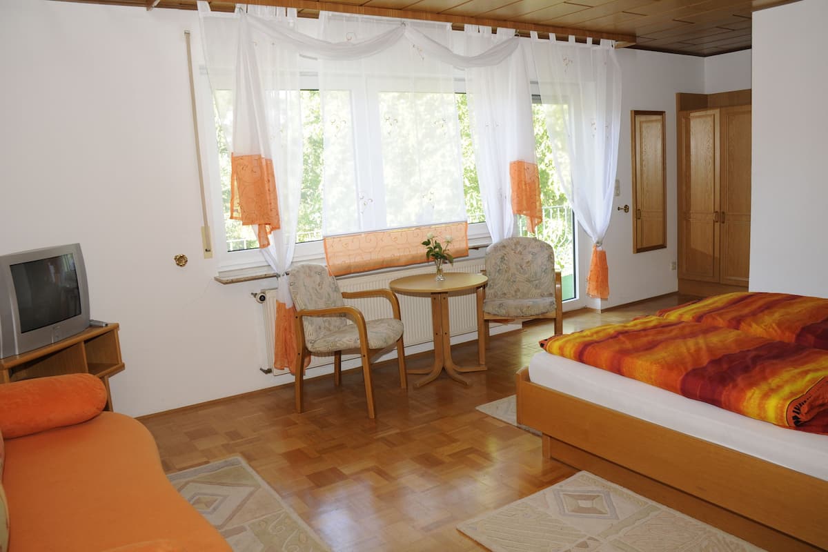 standard double room, balcony | in-room safe, individually decorated, bed sheets