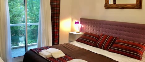 Chambre double | 1 chambre, coffre-fort, accĂšs au Wi-Fi (inclus), literie fournie