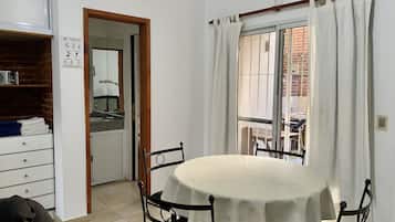 1 habitación, caja de seguridad en la habitación y wifi gratis