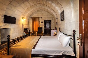 Deluxe Cave Room | Item bar mini percuma, dihias secara berasingan 