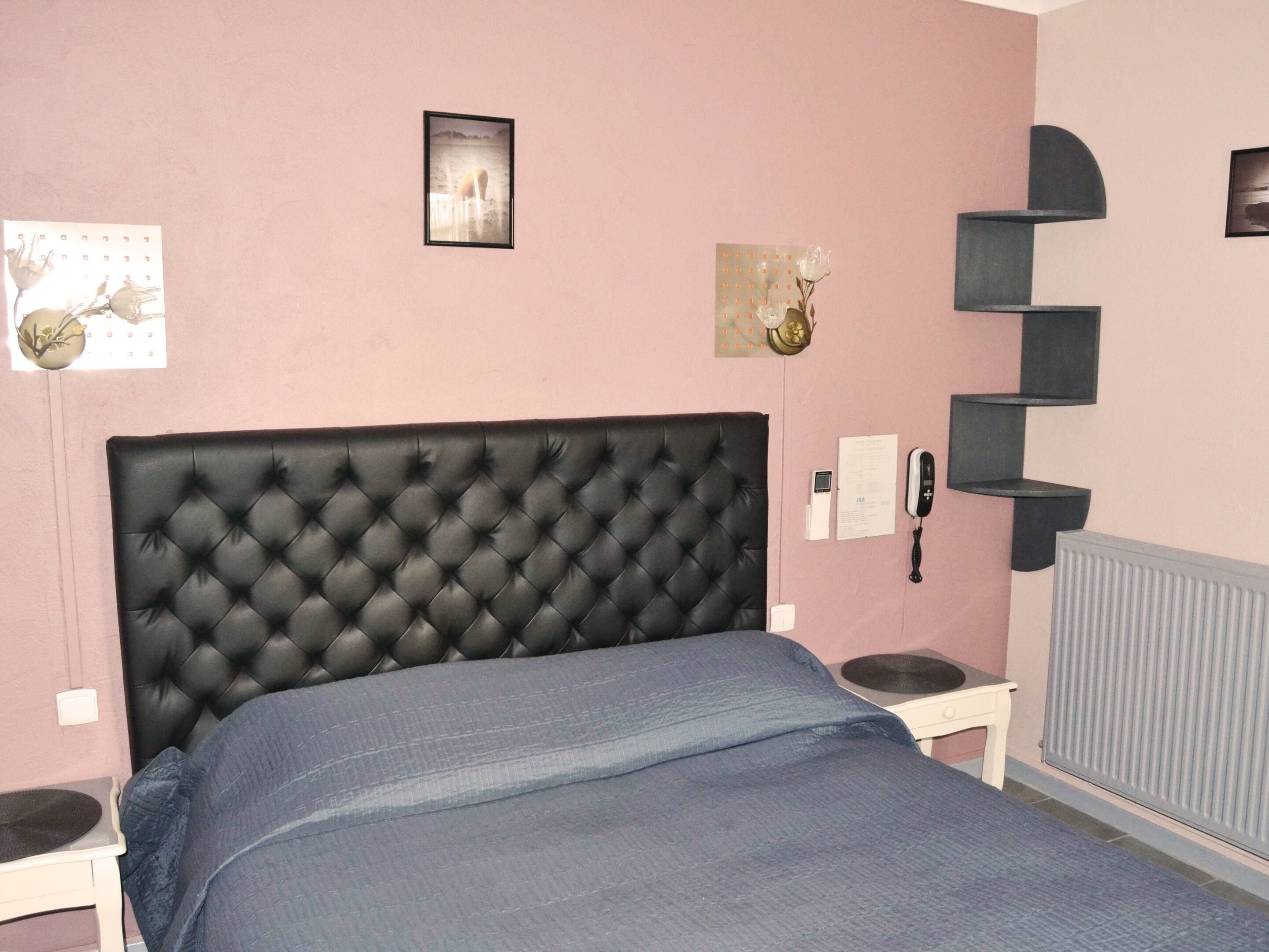 comfort double room, ensuite | in-room safe, desk, cots/infant beds, free wifi