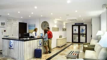 Mostrador de check-in y check-out