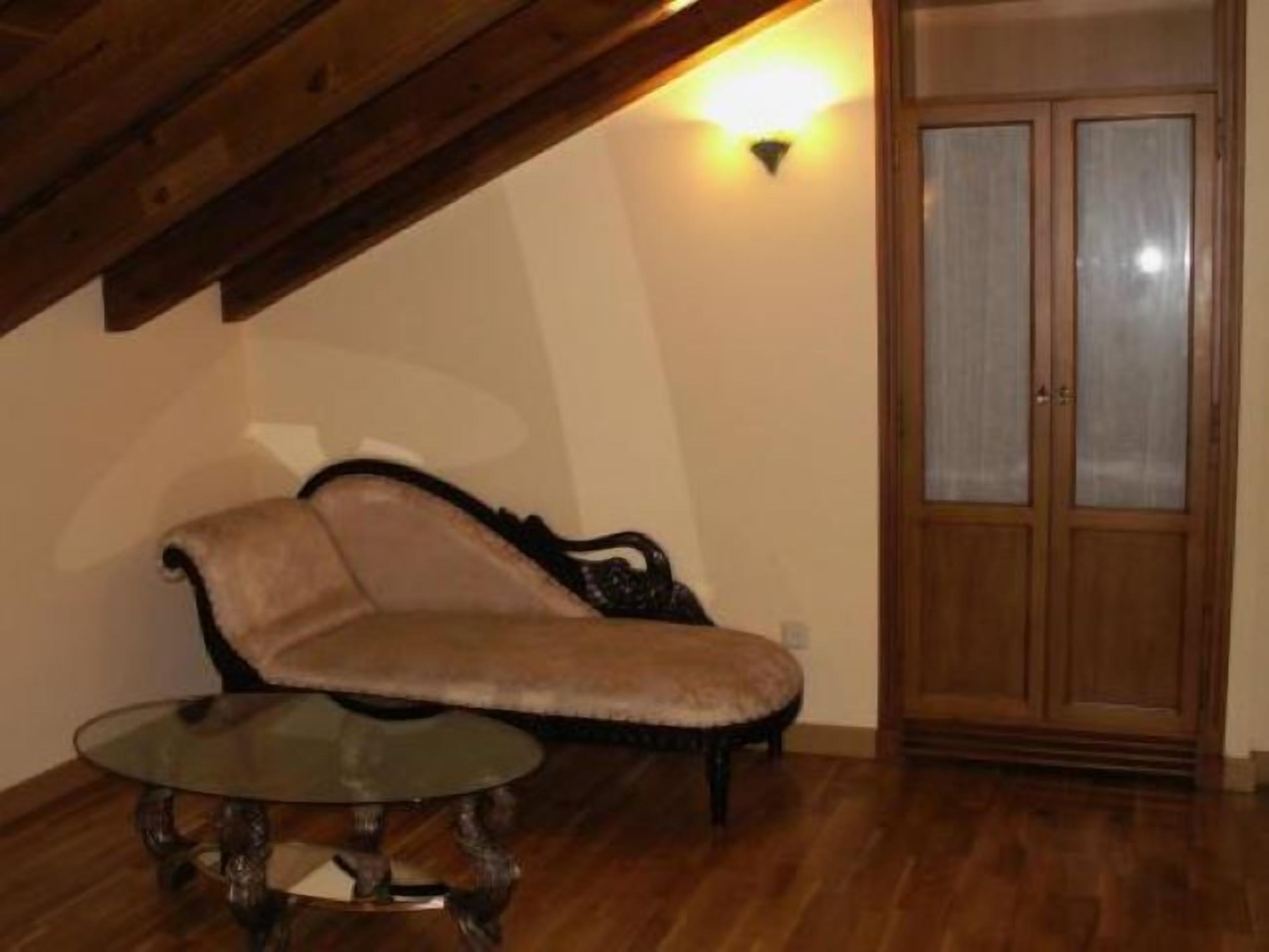 minibar, in-room safe, individually decorated, individually furnished