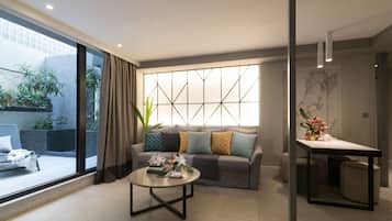Maisonette with private Hot Tub | 1 bedroom, Egyptian cotton sheets, premium bedding, pillowtop beds
