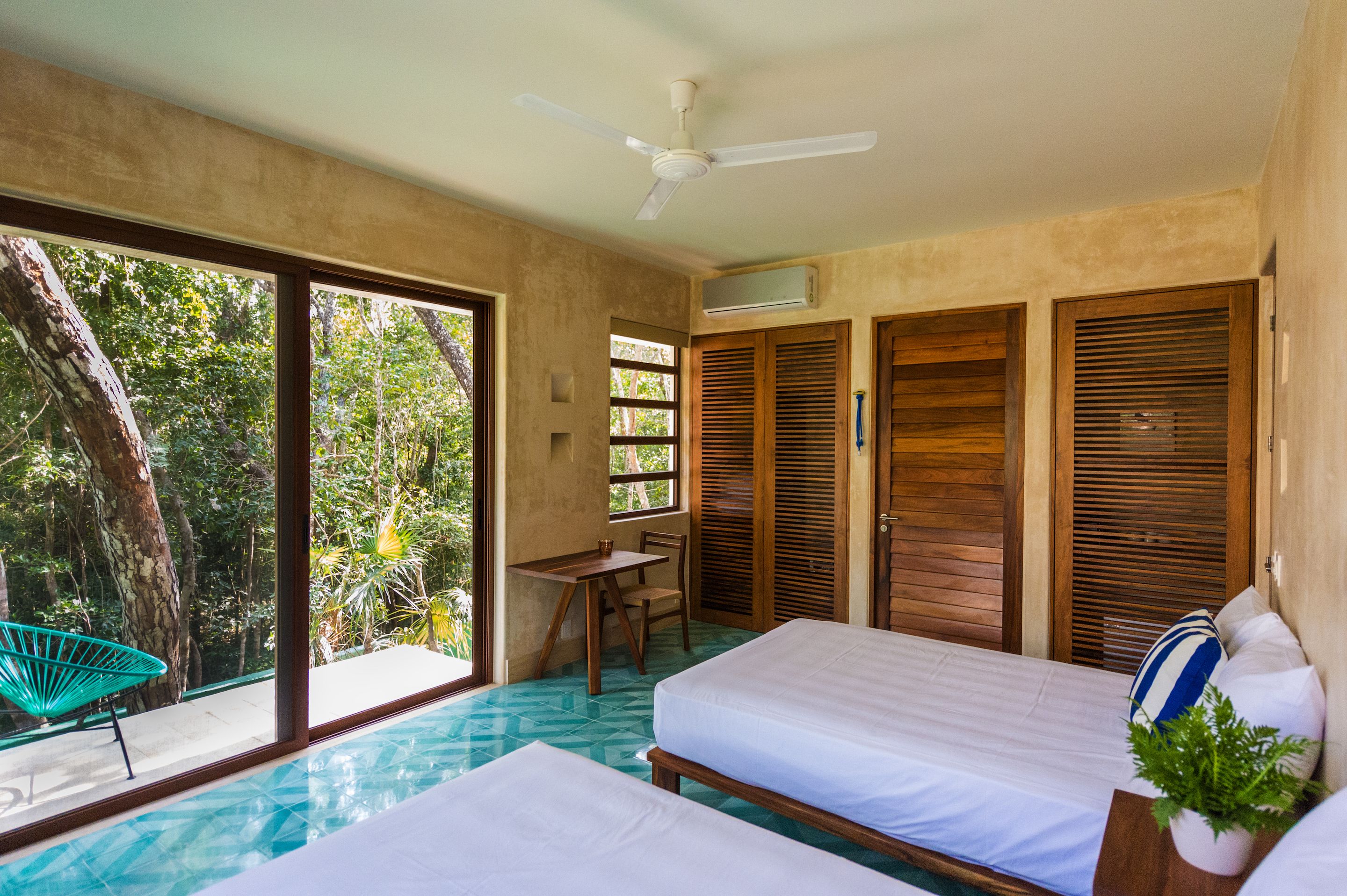 deluxe suite, 2 double beds | 1 bedroom, minibar, in-room safe, individually decorated