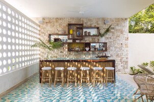 Bar (en la propiedad)