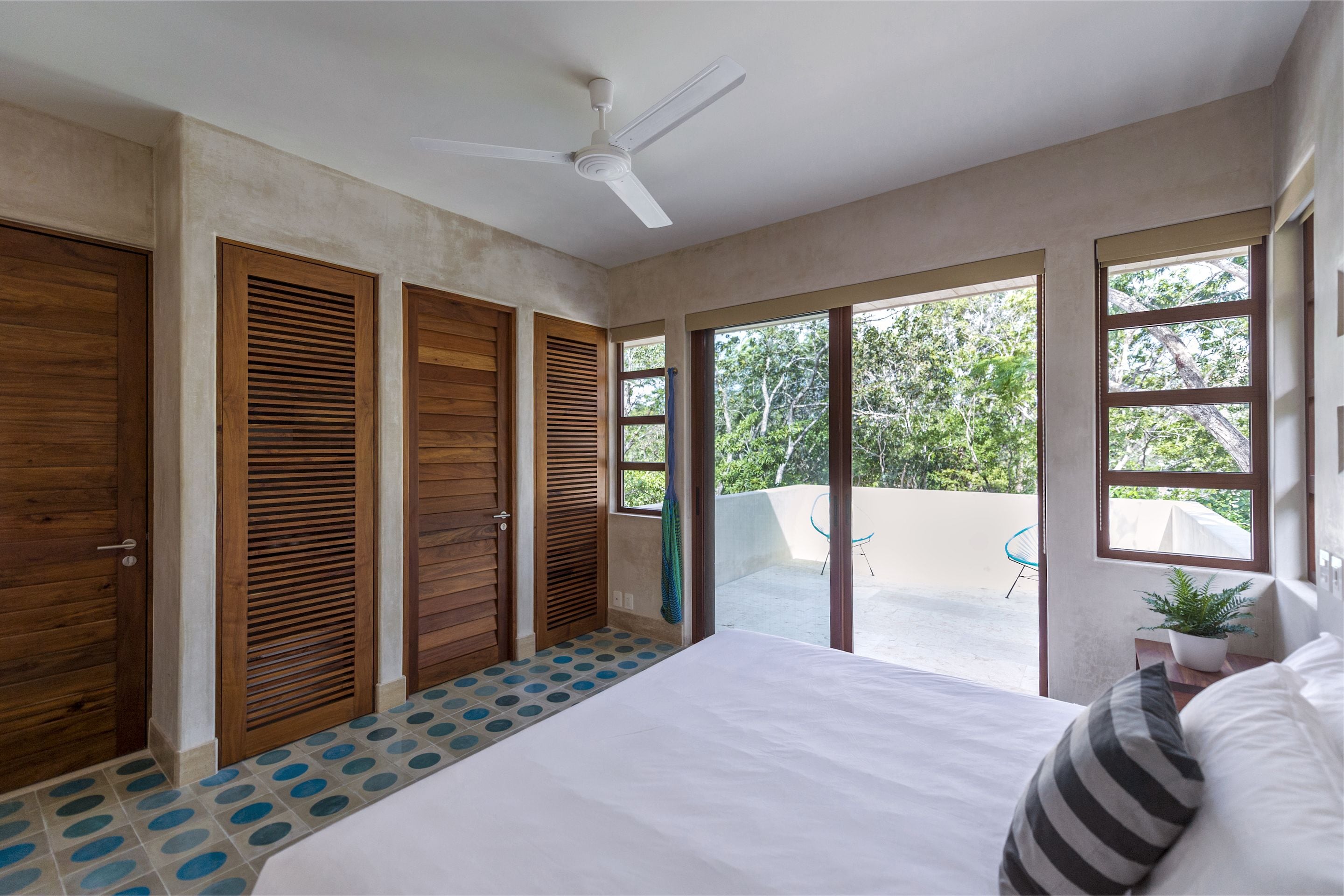 panoramic suite, terrace | 1 bedroom, minibar, in-room safe, individually decorated