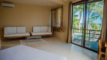 Suíte júnior, sacada, vista para o oceano | Roupas de cama de algodão egípcio, roupas de cama premium