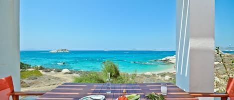 House, 1 Bedroom, Sea View | Soundproofing, iron/ironing board, free cribs/infant beds, free WiFi