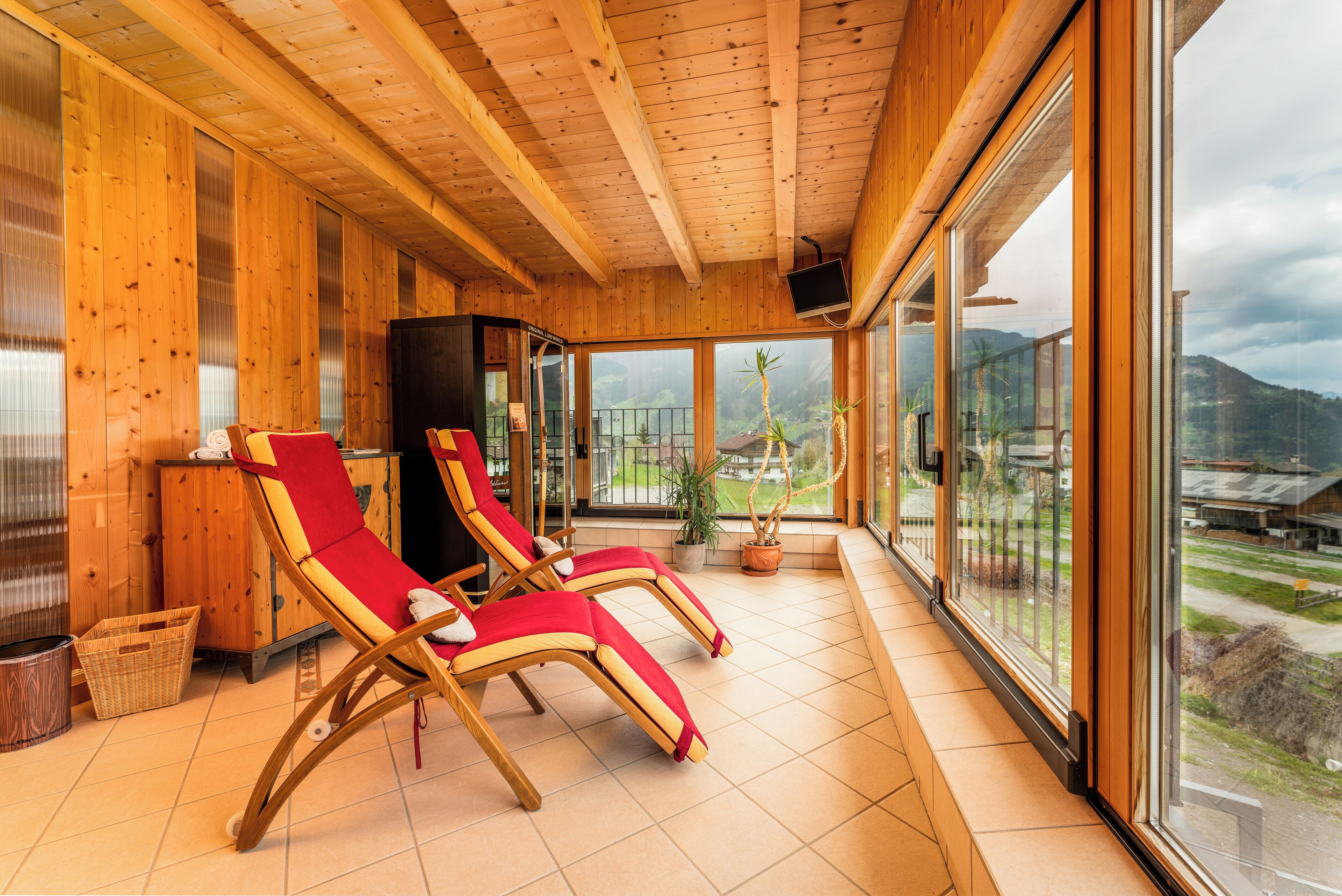 Body treatments, body wraps, body scrubs, facials