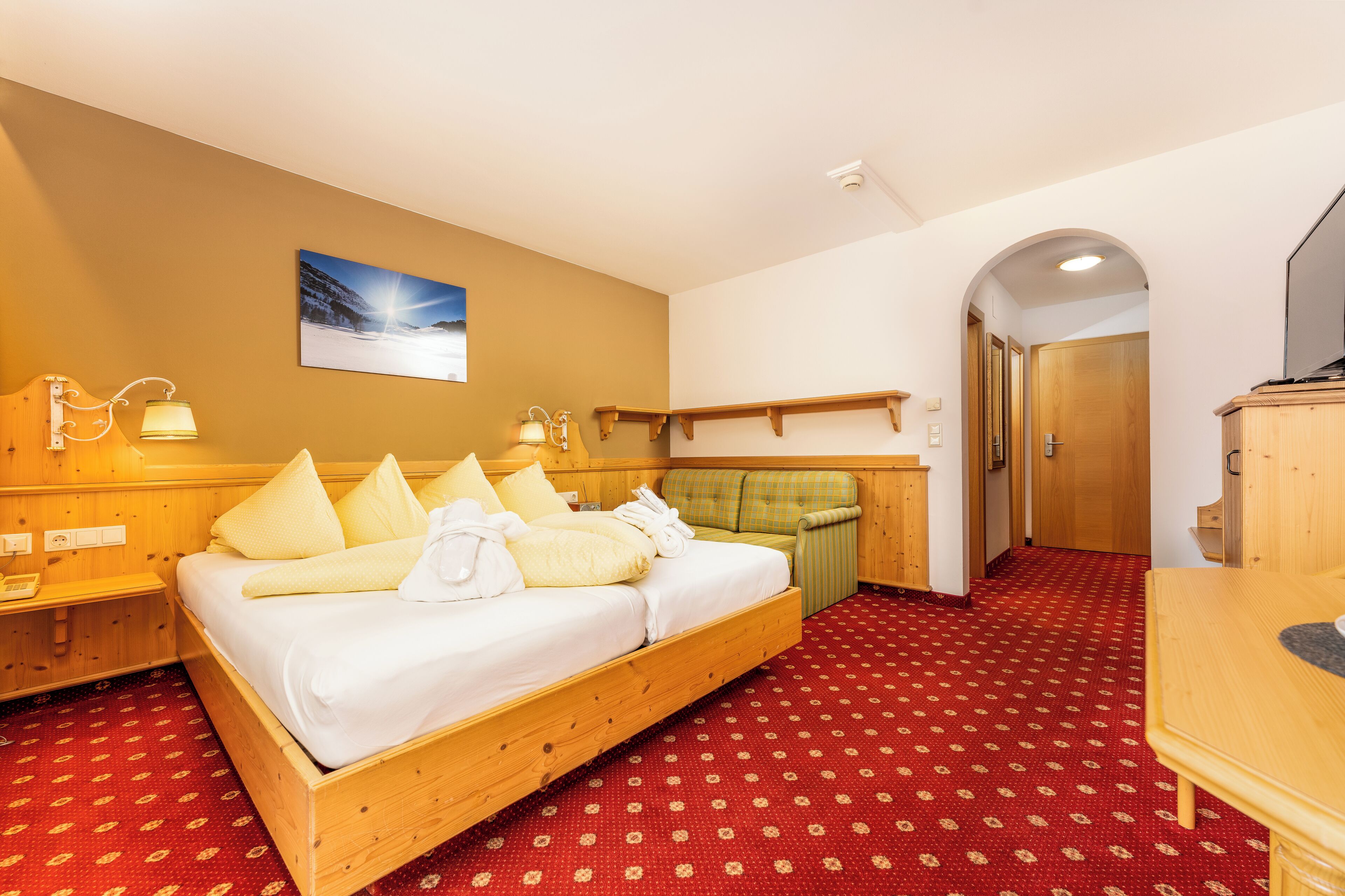 Premium bedding, minibar, in-room safe, desk