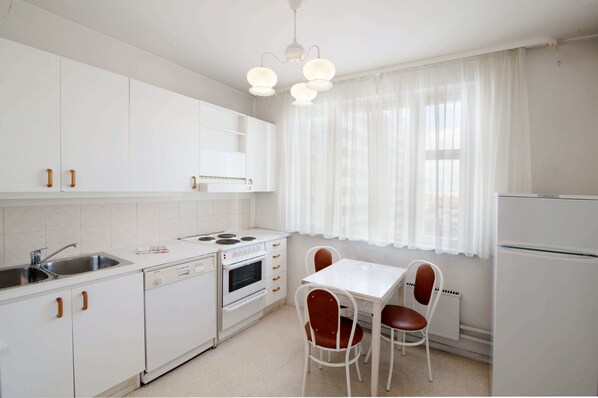 Leilighet – comfort, kjøkken (2 rooms) | Delt kjøkken | Kjøleskap på fellesområdet og mikrobølgeovn på fellesområdet