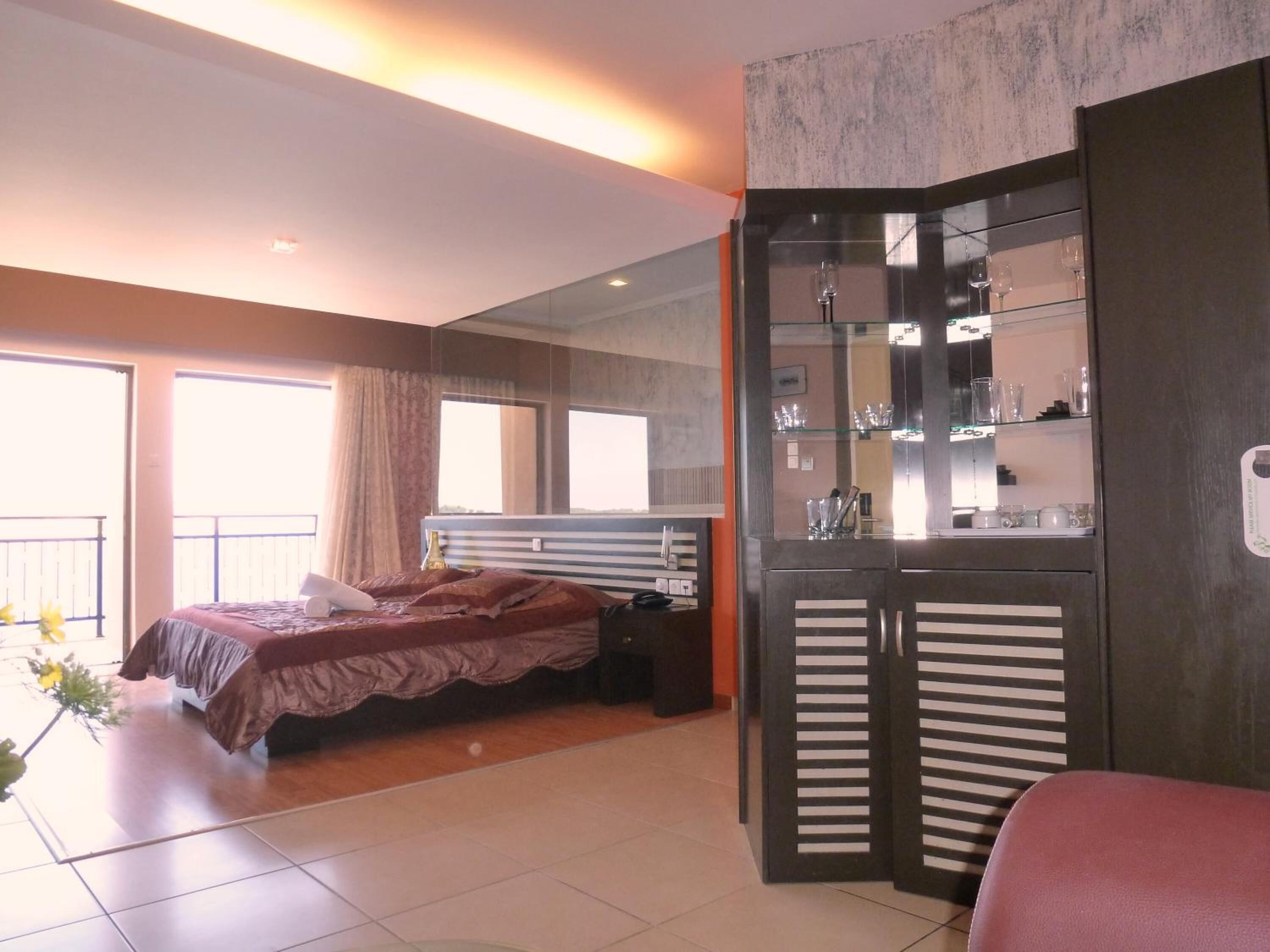 in-room safe, free cots/infant beds, free wifi, bed sheets