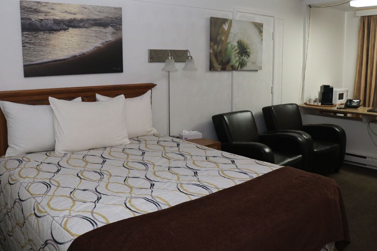 Ropa de cama de alta calidad y escritorio 