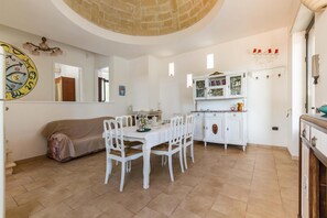 Villa, 5 Schlafzimmer | Wohnbereich