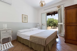 Villa, 5 Bedrooms | 5 bedrooms, iron/ironing board, free WiFi, bed sheets - Villa Le Due Sorelle (Ugento)