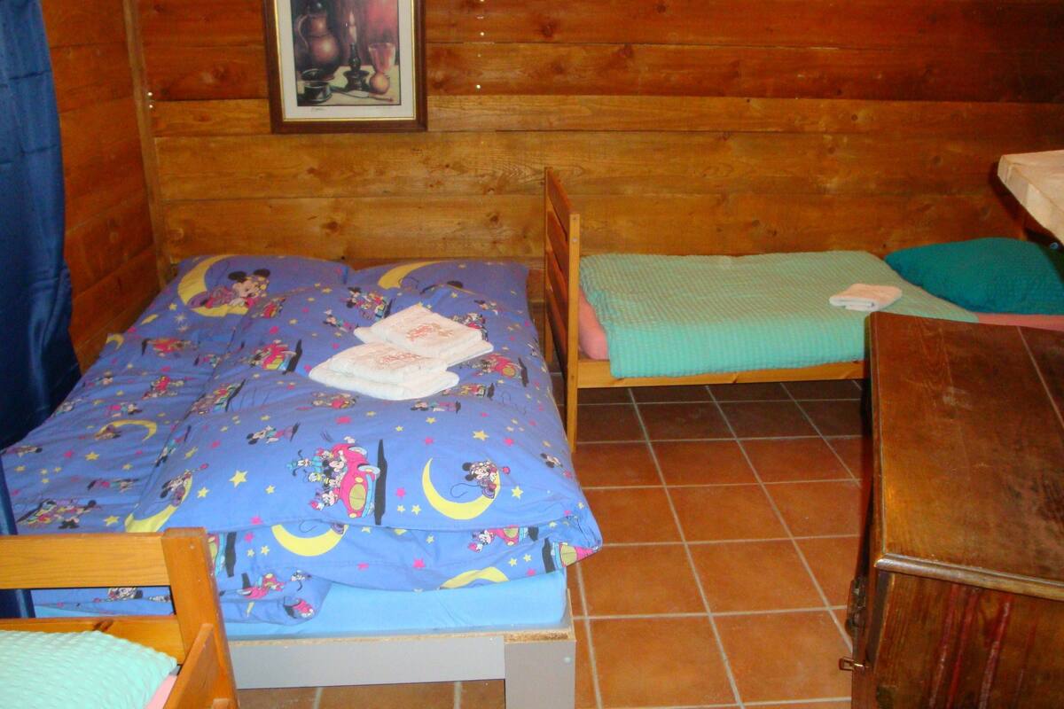 Vierbettzimmer (Rustic 2)
