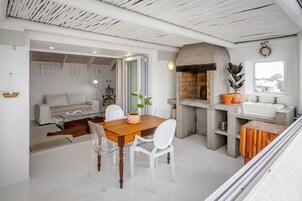 Habitación de lujo, 1 cama de matrimonio grande | Zona de estar