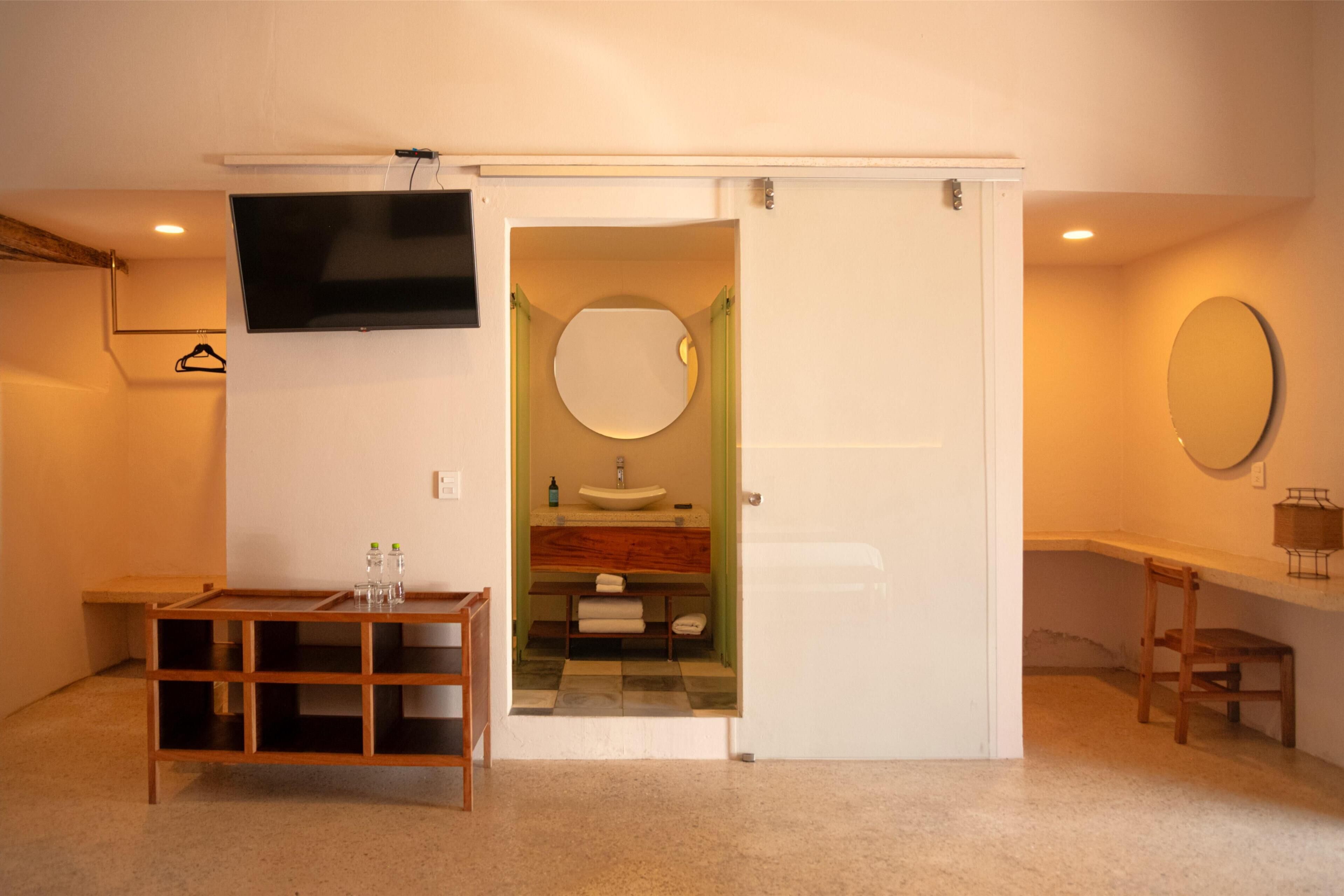 standard double room | premium bedding, individually decorated, individually furnished