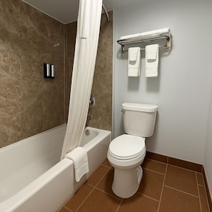 Premium bedding, desk, rollaway beds, free WiFi