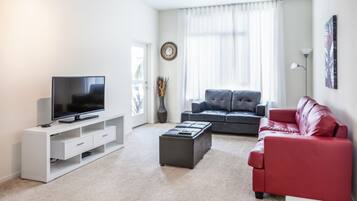 尊榮公寓, 2 間臥室, 無障礙, 城市景觀 | 2 間臥室、高級寢具、書桌、熨斗/熨衣板