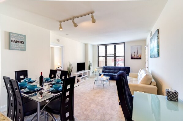 Premium Apartment, 2 Bedrooms, Accessible, City View | Living area | LED TV