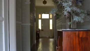 Bed & Breakfast | Opholdsområde | Fladskærms-tv, dvd-afspiller