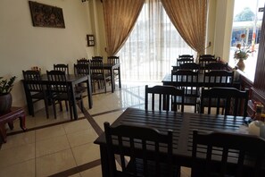 Breakfast area - Domon Hotel (Vientiane)