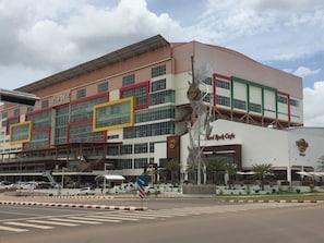Front of property - Domon Hotel (Vientiane)
