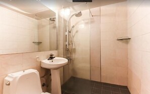 Bathroom - Prince Motel (Gwangju)