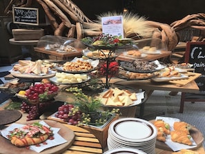 Restaurant - LiVEMAX RESORT Aki Miyahama-Onsen (Hatsukaichi)