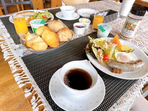 朝食