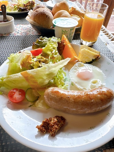 朝食