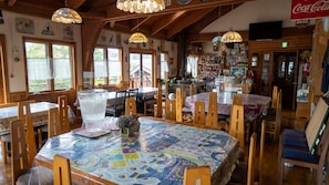 Dining room - Pension and Log Cottage Hoshinoko (Karuizawa)