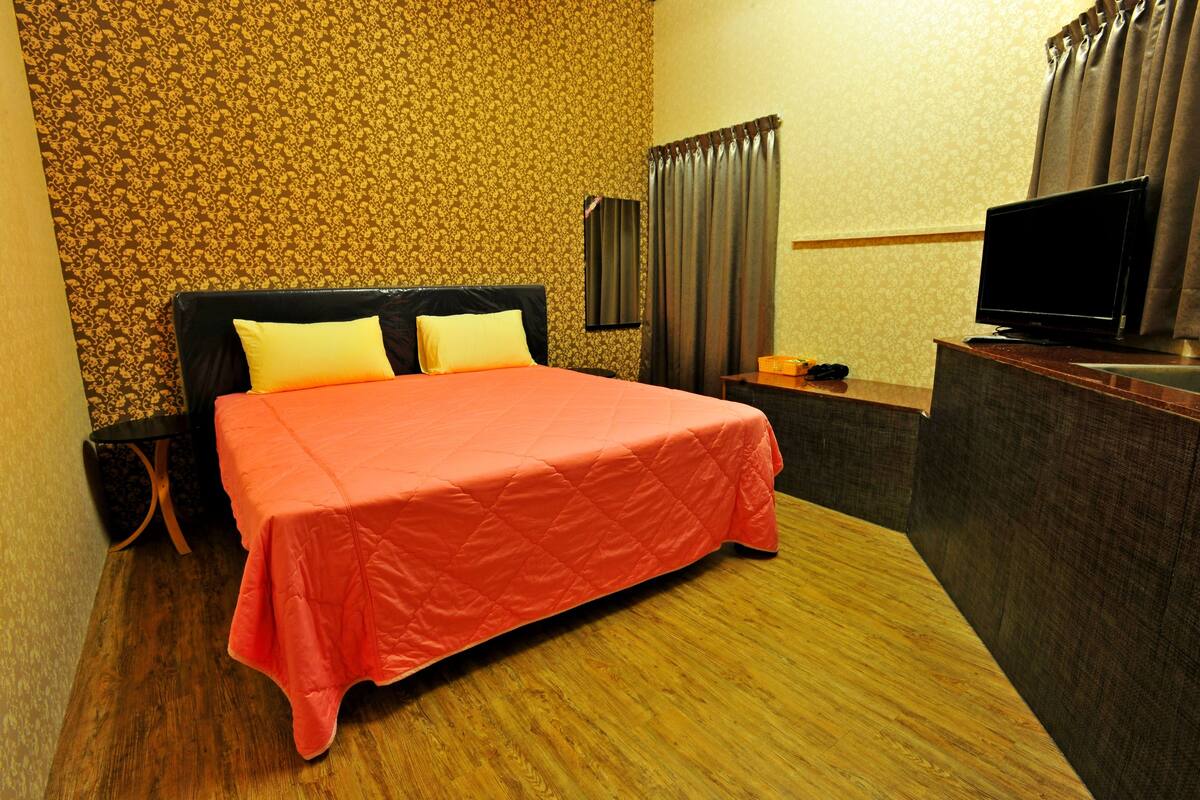 Individually decorated, individually furnished, desk, blackout curtains
