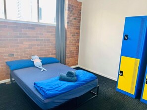 隔音、免費 Wi-Fi、床單