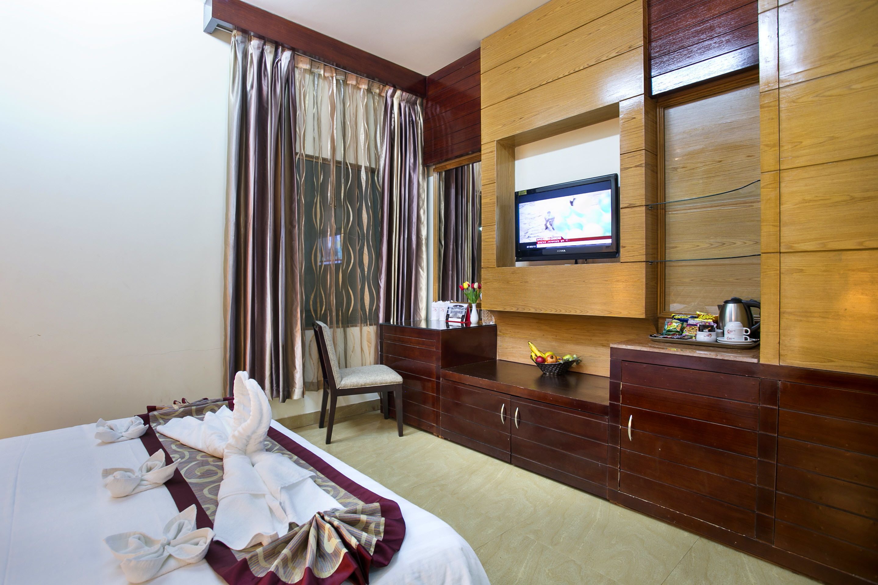 Photo - FARS Hotel & Resorts - BAR-Buffet-Pool-SPA