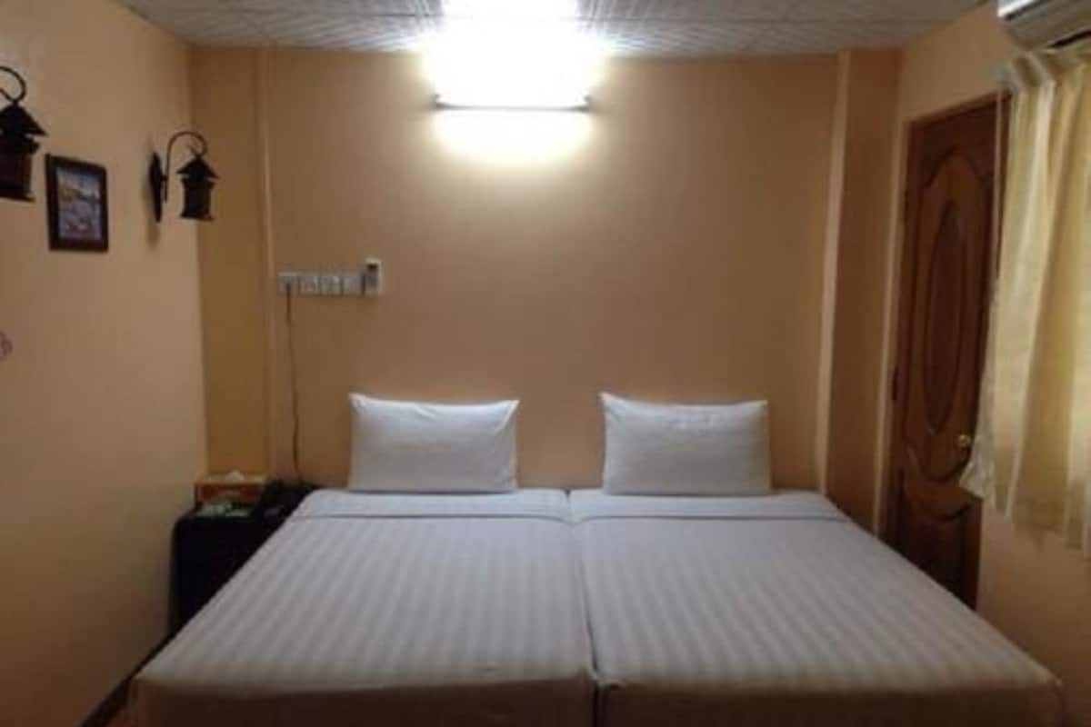 Minibar, escritorio y wifi gratis