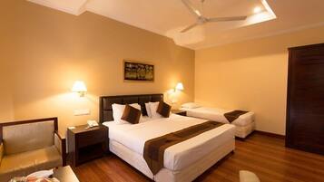 Superior Room | Minibar, in-room safe, desk, rollaway beds (surcharge)