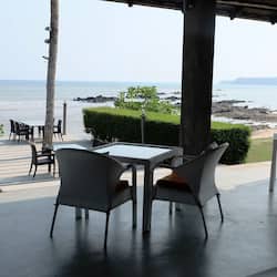 Breakfast, lunch, dinner served; Thai cuisine, beach views